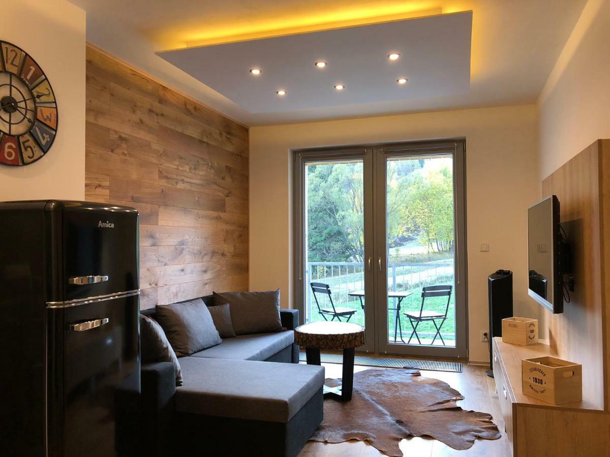 Apartman Jestrab C.15 잔스케라즈네 외부 사진