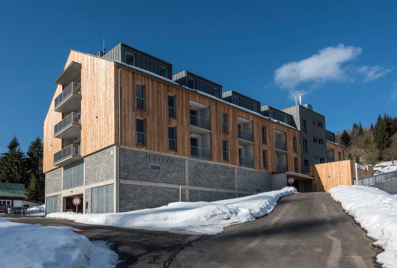 Apartman Jestrab C.15 잔스케라즈네 외부 사진